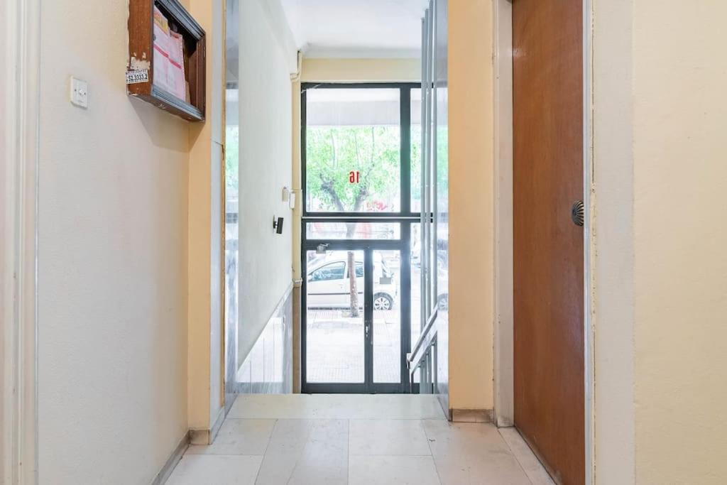 Stylish And Central Apt Near Acropolis - Avdi Square Афины Экстерьер фото